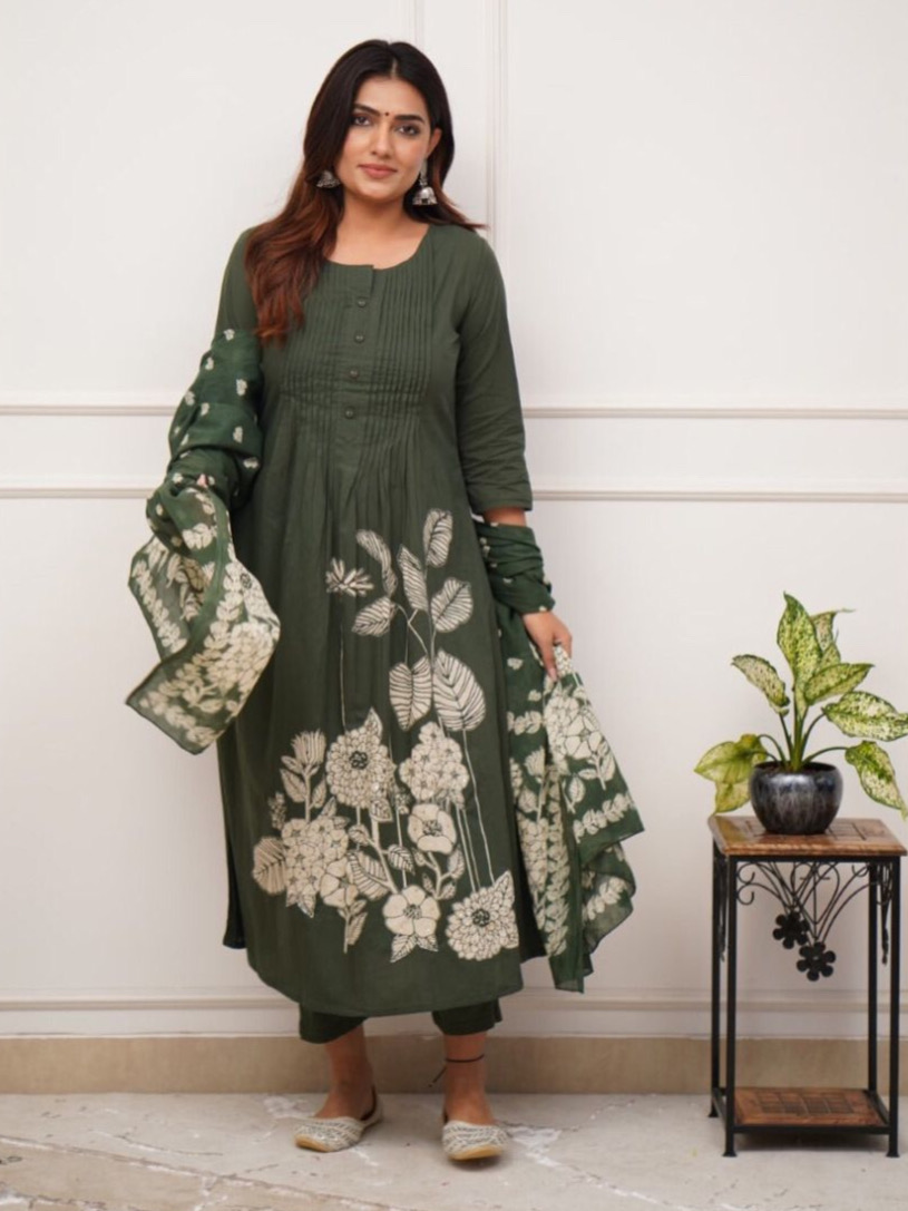 Green Color Pure MulMul Cotton Kurti Self Print With Pant & Printed Dupatta