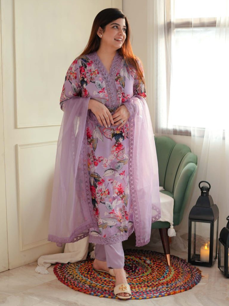 Purple Color Georgette Print Full Lining & Pant With Organza Dupatta