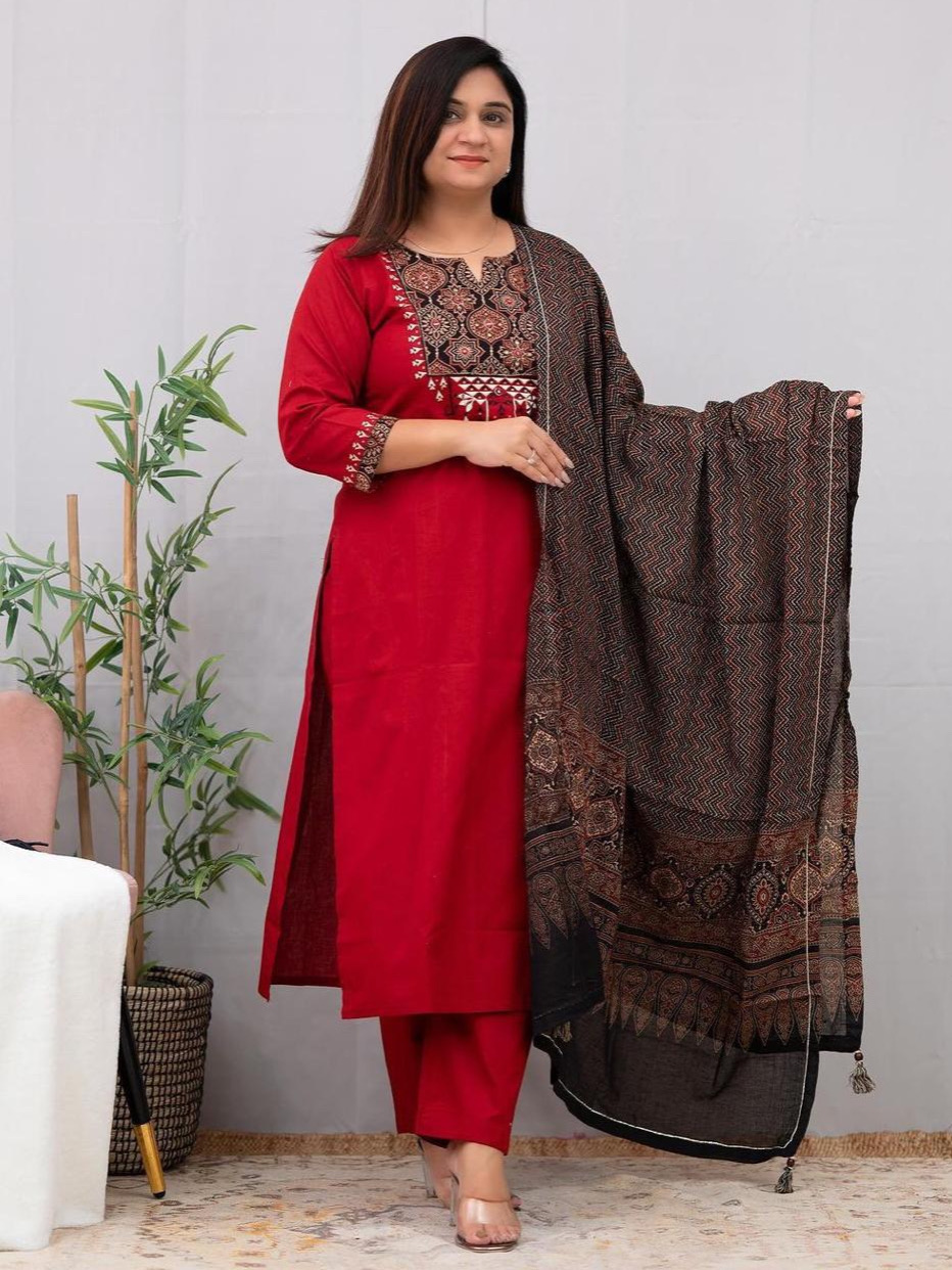 Red Color Heavy Rayon Handblock Print Tabla Kurta With Plazo & Cotton Dupatta