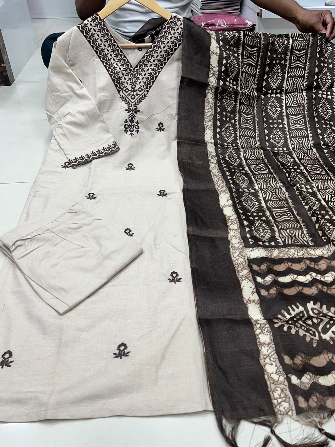 Heavy Khadi Cotton Kurta Pant With Beautiful Embroidery & Bhagalpuri Khadi Print Dupatta